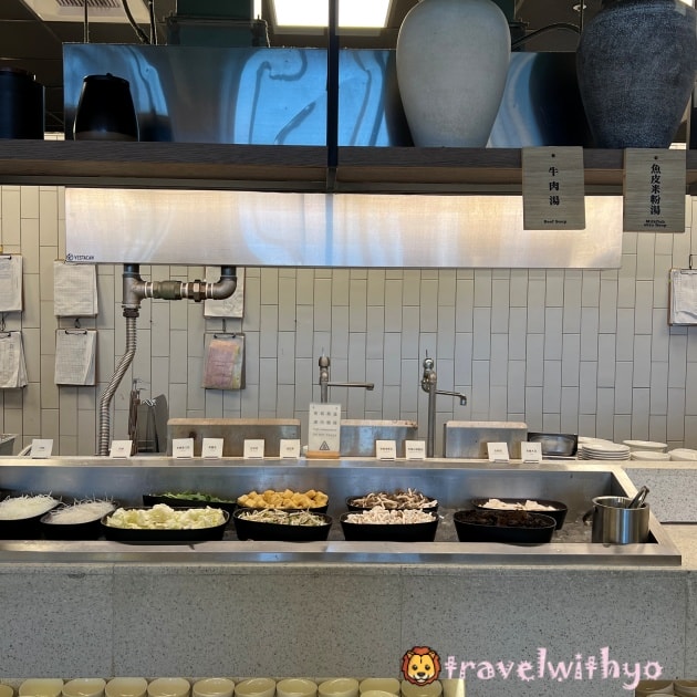 【高雄承億酒店】25樓高樓圖書館lobby,無邊際高空泳池五星級住宿 - 第72張圖